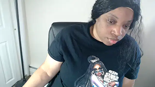 Chat +18 de Sexymona1218 ao vivo