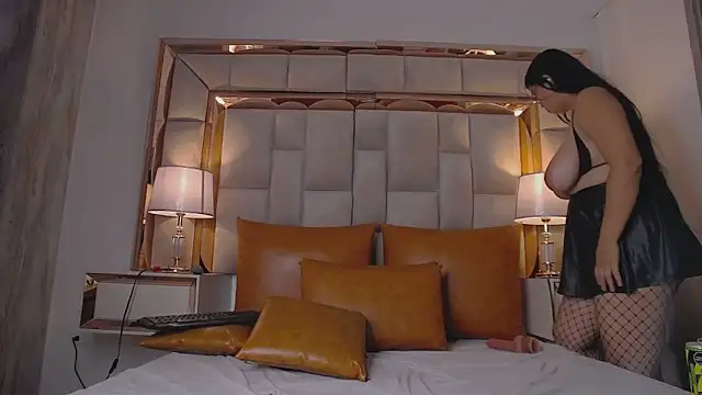 دردشة ValentinaBreats الجنسية المباشرة