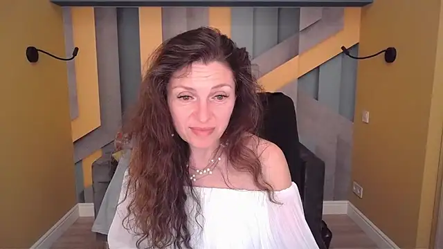 Онлайн чат XXX EllaLong