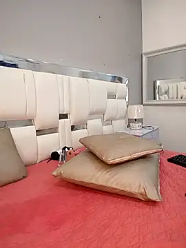 Eva_Johnss Adlı Modelin Canlı XXX Sohbeti