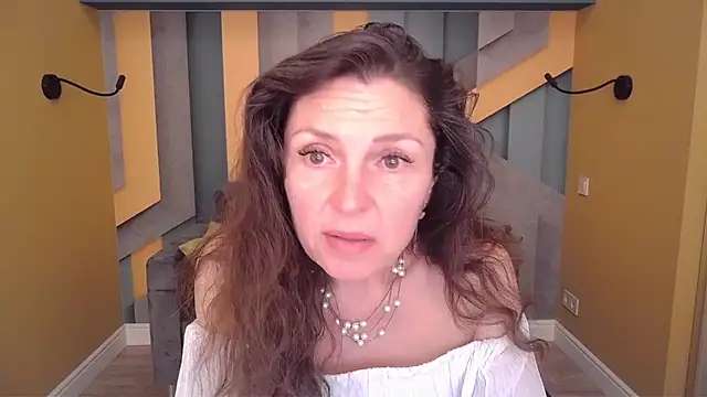 EllaLong's Live XXX Chat