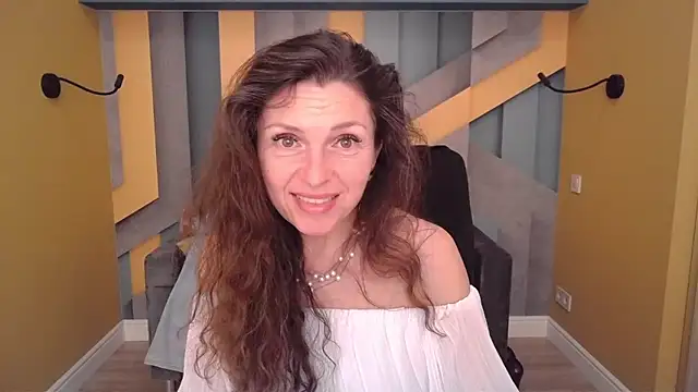 EllaLong's Live XXX Chat