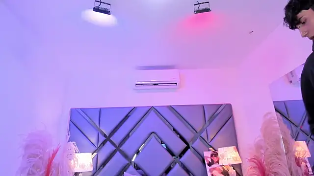 Chat XXX ao vivo de Milan_LewisS