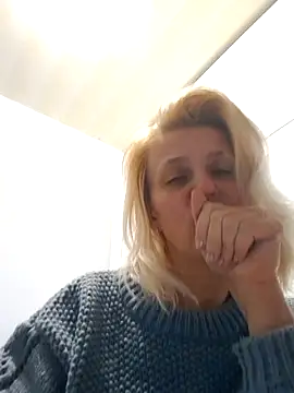 Вебкам-шоу MiaLove183