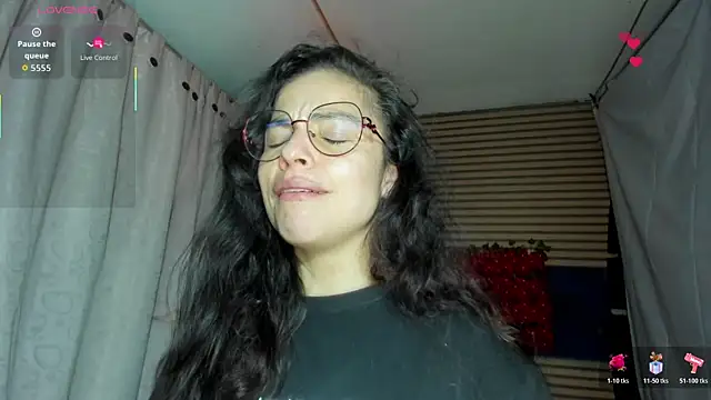 rosse_2504's Live XXX Chat