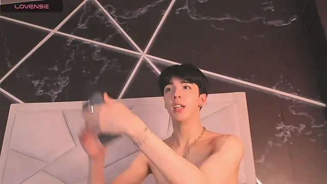 Онлайн чат XXX AerumChae