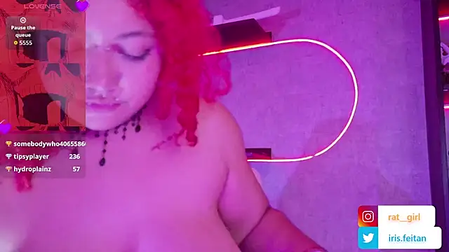 irisfeitan Adlı Modelin Canlı XXX Sohbeti