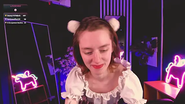 Pretty_Victoria Live XXX Chat