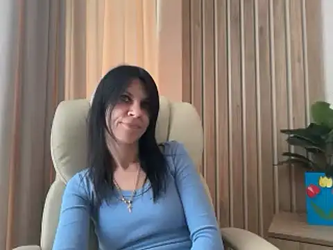 InjaAtHome live XXX chat