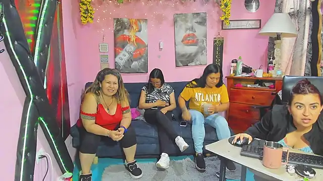 Chat XXX ao vivo de lesbiancuple