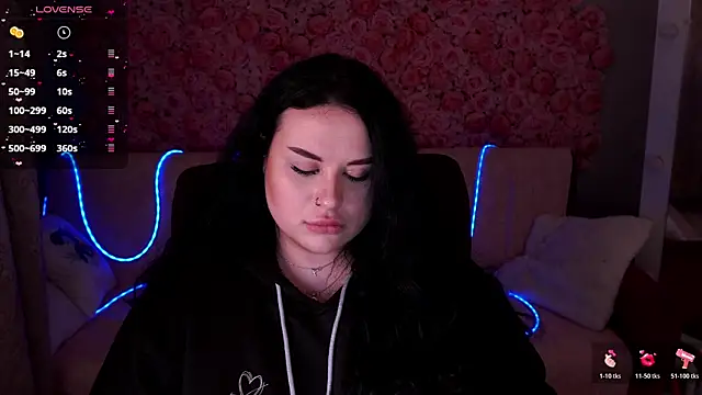 SerahMirabeli's Live XXX Chat