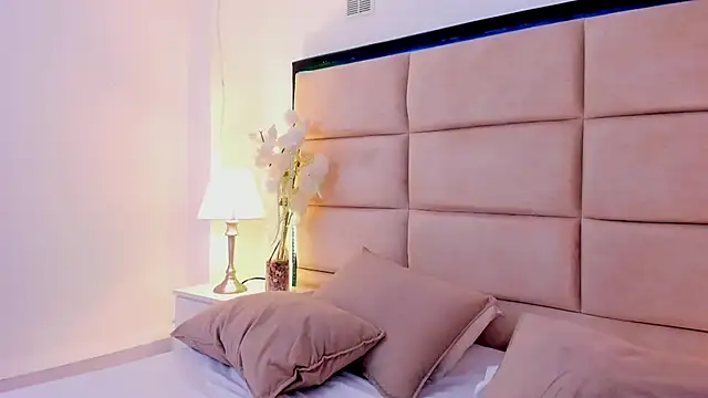 แชท XXX สดของ ScarletJons