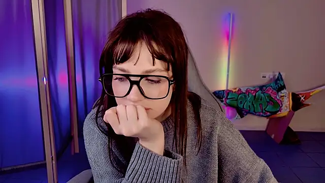 KiraVair Chat XXX in diretta