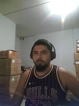 BustedCall Show in webcam