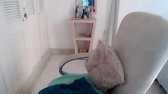 leonela_69 – Naživo XXX chat