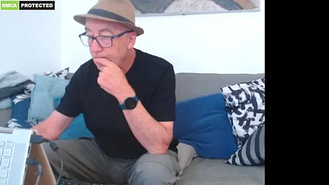 Pokazy przed kamerką – bluedae1