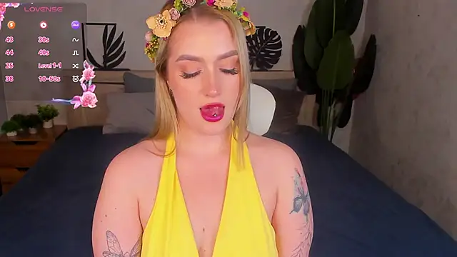 Viickie_Nelsson: онлайн-секс-чат