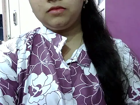 Chat XXX en directo de Cute_Aliyaa