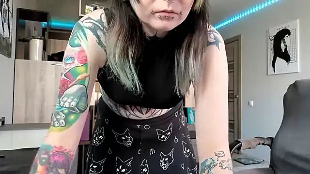 Chatroom XXX en direct de HighelikeGirl