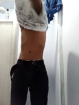 Show modela cannabis49 na web-kameri