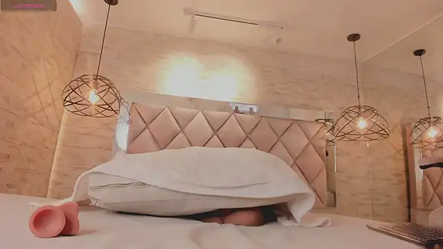 grace_daviss' Live XXX Chat