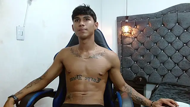 Вебкам-шоу luka_big18