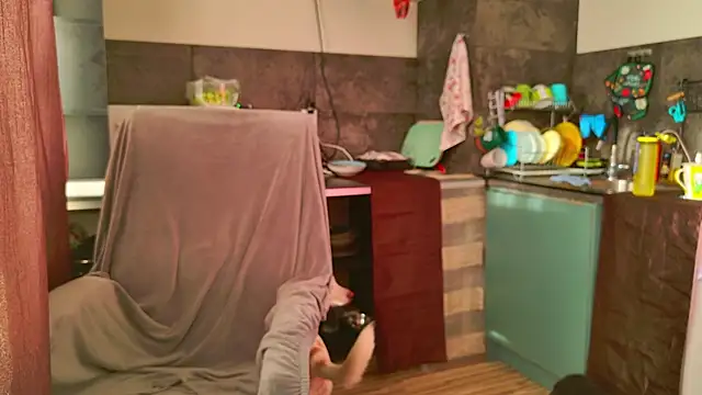 Chat +18 de MishaMILF ao vivo