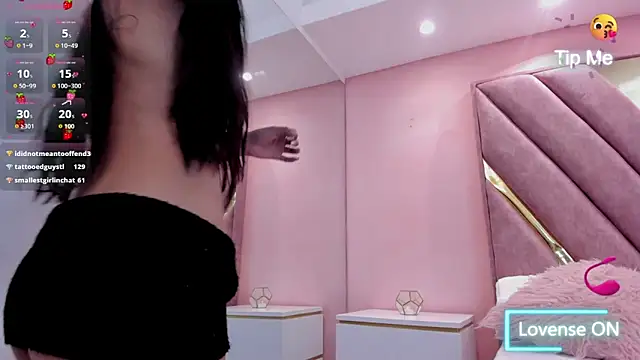 chloe_larson Live XXX-chat