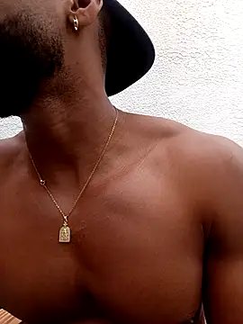 Chatroom XXX en direct de Dante_Knox