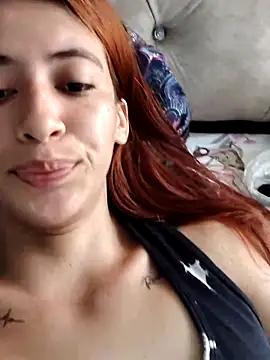 Sasha_Red_のライブXXXチャット