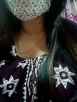 Alsummi70 Adlı Modelin Canlı XXX Sohbeti