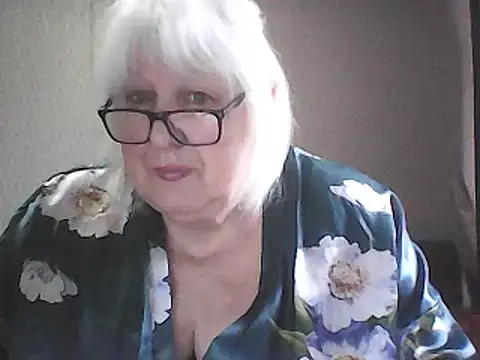 Alexia64231 Show in webcam