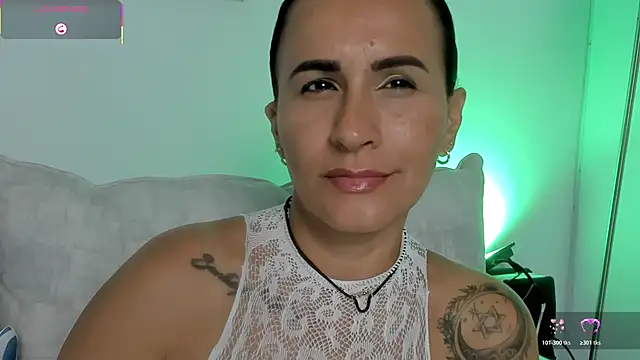 Sara_Charmy élő XXX-chatje