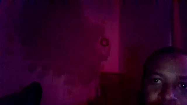 Nuttygmarley Show in webcam