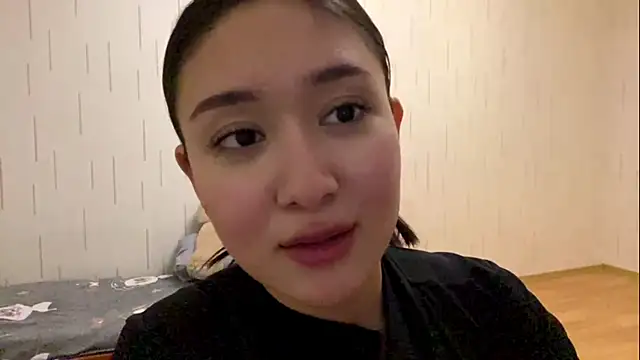 Chat XXX ao vivo de YourMiIa