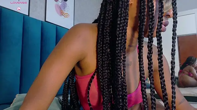 Chat XXX ao vivo de MiaMidnnightt