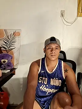 Felix_Asher Show in webcam