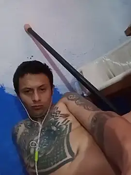 eroos_twink Show in webcam