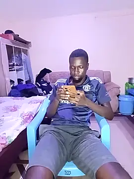 Brian_johns Show in webcam