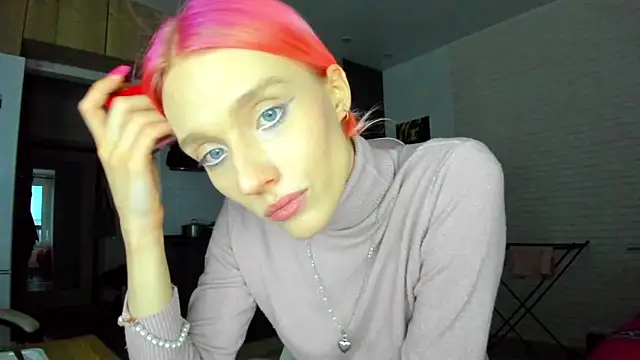 _Alice_Kitty live XXX chat