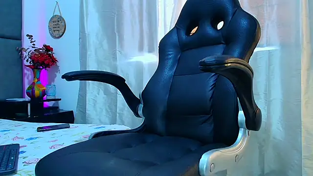 PamelaRosse07 Adlı Modelin Canlı XXX Sohbeti