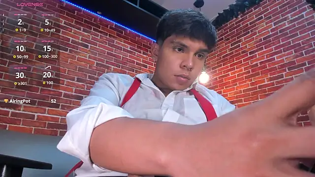 Thiago_Kozak Webcam Show