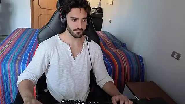 Al3xox02's Webcam Show