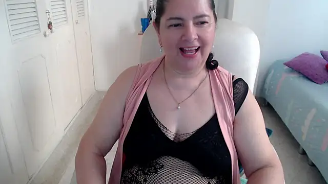 Chatroom XXX en direct de leonela_69