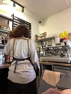 cinnabon_ Show in webcam