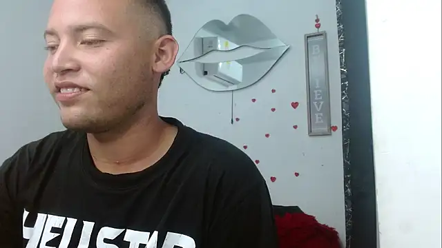 Вебкам-шоу sven_fox723