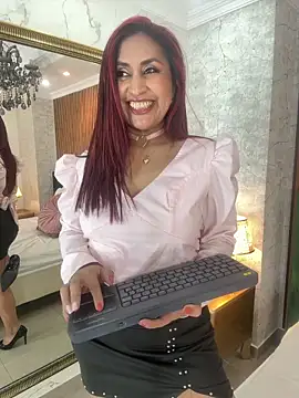 MonicaMoretn Live XXX chat