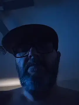 Pokazy przed kamerką – Louis504z