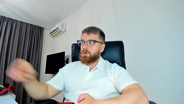 Findom_guy live XXX chat