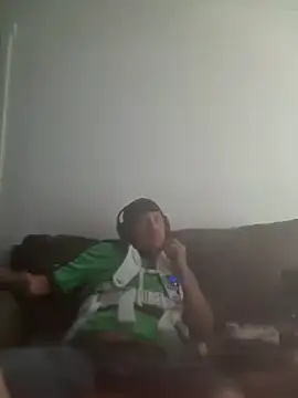 yourMasterisBored live XXX chat